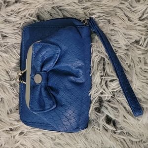 ELLE COIN PURSE WRISTLET